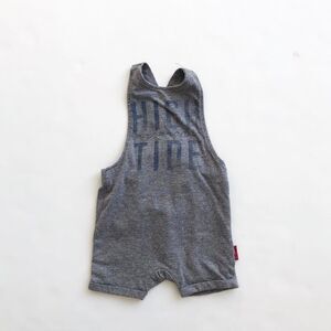 Mini hero’s ‘HIGH TIDE’ romper VGUC newborn